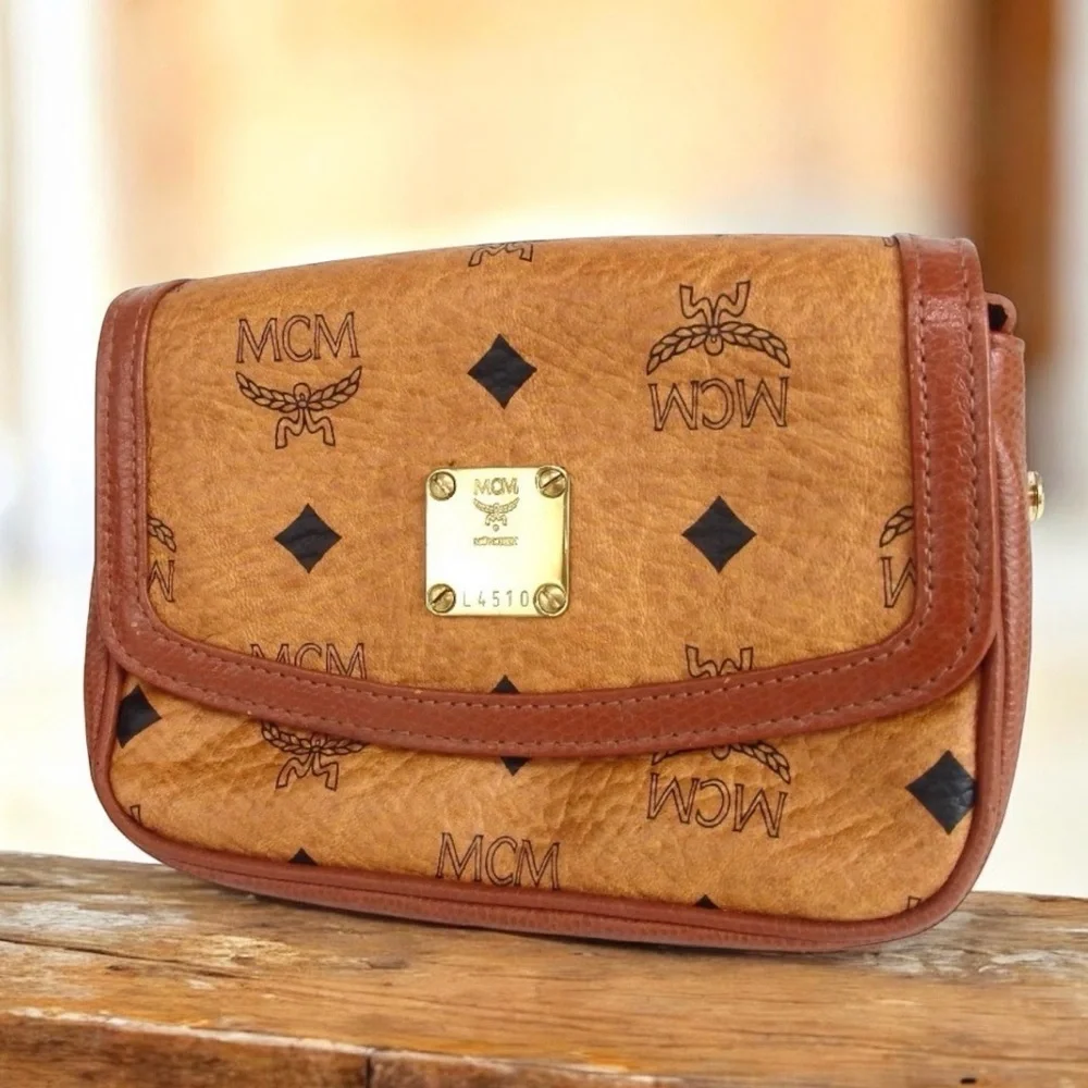 MCM Visettos Leather Pouch- Germany 😍🔥